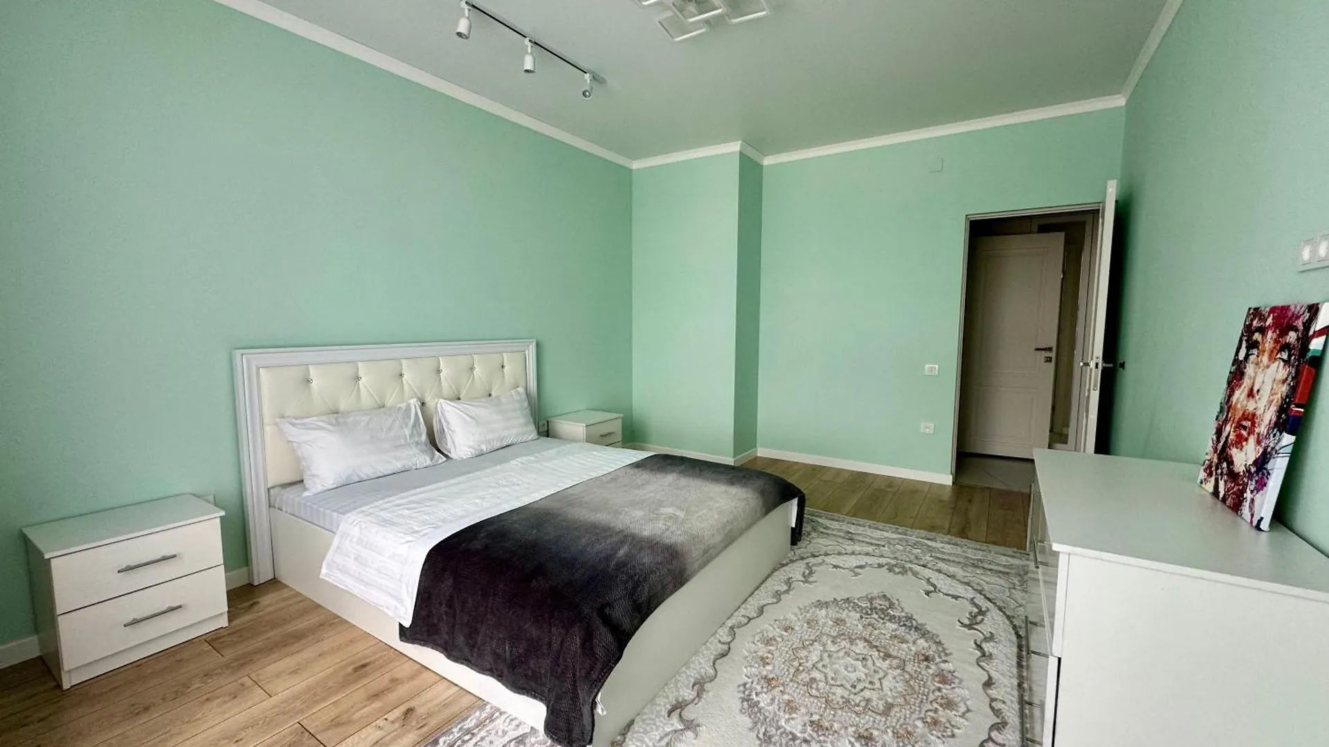 Апартаменты 66 Жк Райымбек Almaty Kazakistan